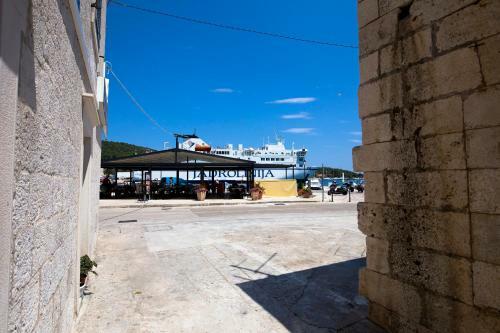 Hostal Apartment And Room Daria