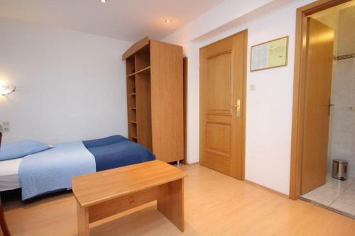 Hostal Rooms By The Sea Vis - 3034