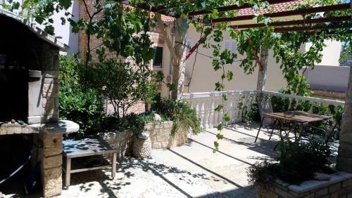 Apartment Vis 15926c