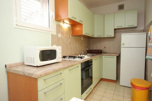 Apartment Vis 8534b