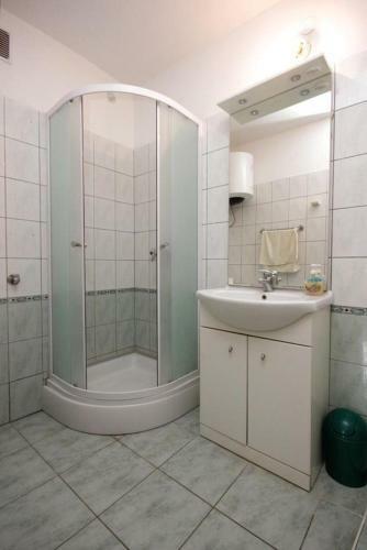 Apartment Vis 8534b