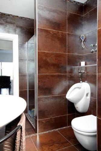 Luxury Villa With A Swimming Pool Vis - 8922