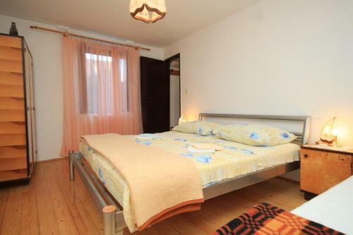 Apartments By The Sea Vis - 8921