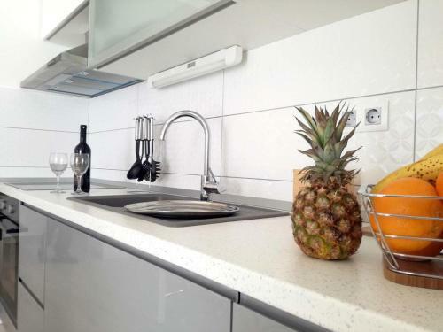 Apartments By The Sea Rukavac (vis) - 15369