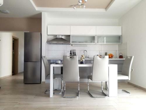 Apartments By The Sea Rukavac (vis) - 15369