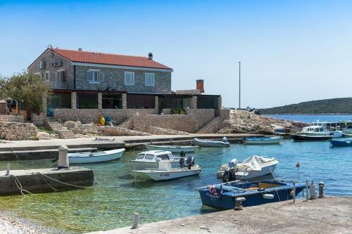 Apartments By The Sea Rukavac (vis) - 15369