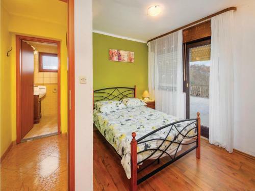 One-bedroom Apartment In Viskovo
