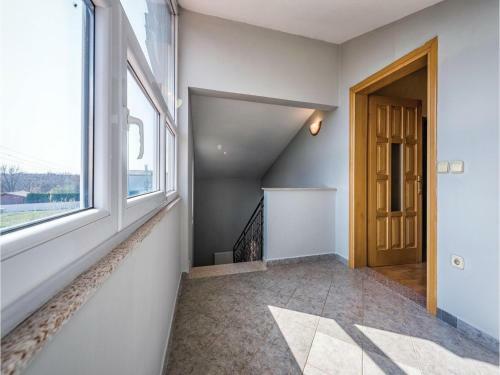 Three-bedroom Holiday Home In Visnjan