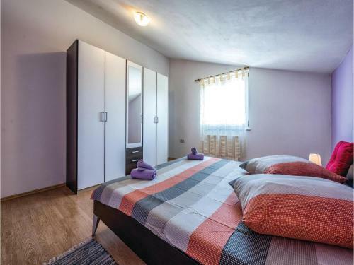 Three-bedroom Holiday Home In Visnjan