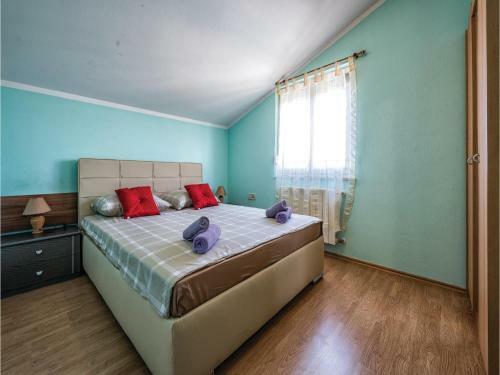 Three-bedroom Holiday Home In Visnjan