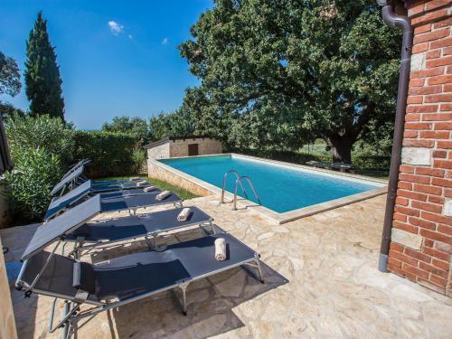 Villa Hrast Ba?va