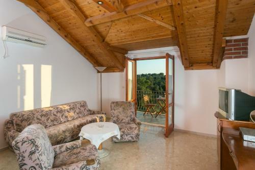 Holiday Home Luce