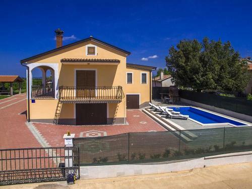 Casa Bella 1