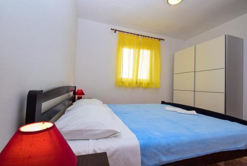 Apartments Komadina 596