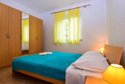 Apartments Komadina 596
