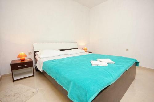 Apartments With A Parking Space Vlasici (pag) - 9324