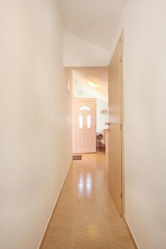 Apartments With A Parking Space Vlasici (pag) - 9324