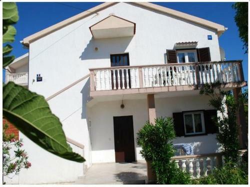 Apartment Jerolima II