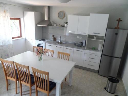Apartments With A Parking Space Vodice - 15544