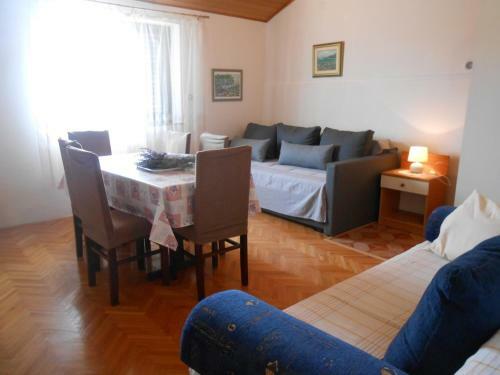 Apartamento Kuca Vodice (3420)