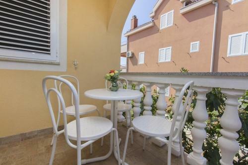 Apartments Dalibor