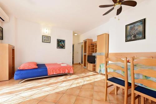 Apartments With A Parking Space Vodice - 12667