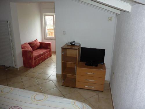 Apartments With A Parking Space Vodice - 15080