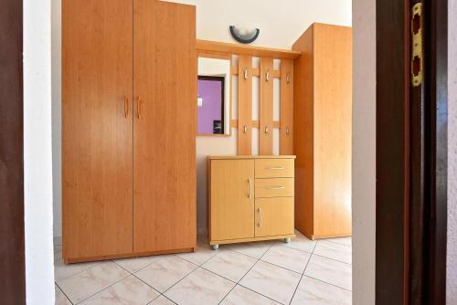 Apartments With A Parking Space Vodice - 11835