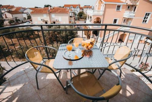 Apartments With A Parking Space Vodice - 15734