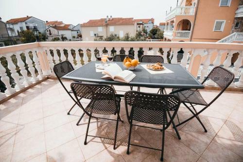 Apartments With A Parking Space Vodice - 15734