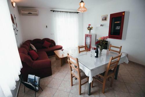 Apartments With A Parking Space Vodice - 15734