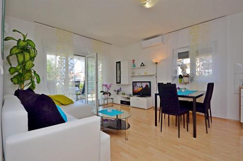 Apartment Radenka