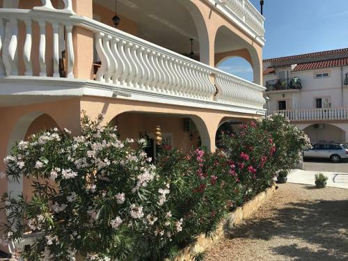 Apartamento Dolmar 2