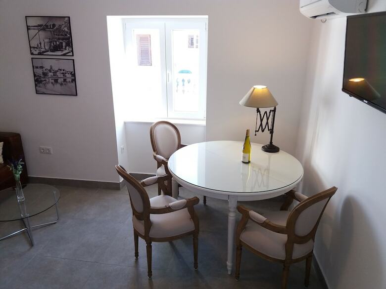Apartamentos Downtown Luxury Suites