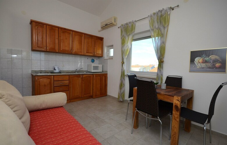 Apartments Mara