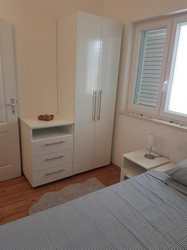 Apartments With A Parking Space Vodice - 15047