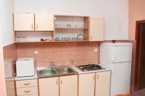 Apartments With A Parking Space Vodice - 4214