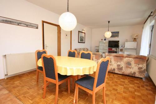 Apartments With A Parking Space Vodice - 6238