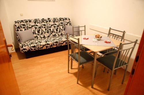 Apartments With A Parking Space Vodice - 6233