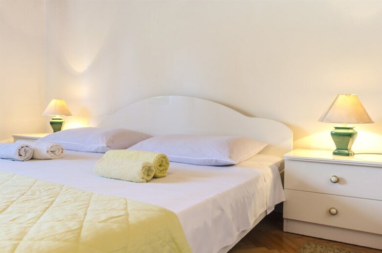 Hostal Apartments And Rooms Ante