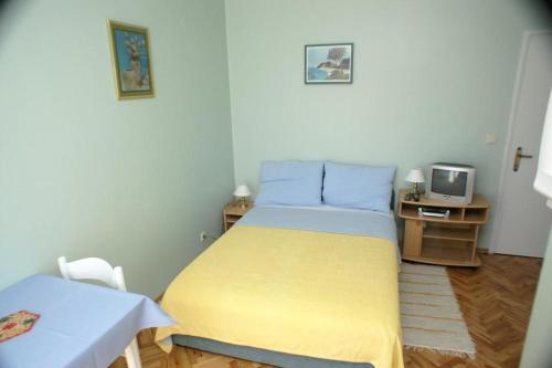 Apartments With A Parking Space Vodice - 4172