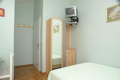 Apartments With A Parking Space Vodice - 4172