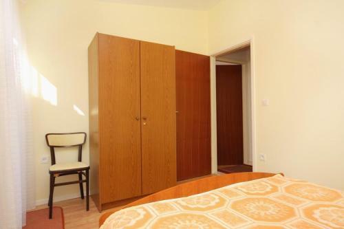 Apartments With A Parking Space Vodice - 5801