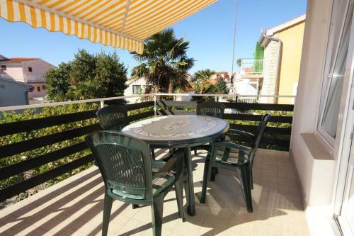 Apartments With A Parking Space Vodice - 5801