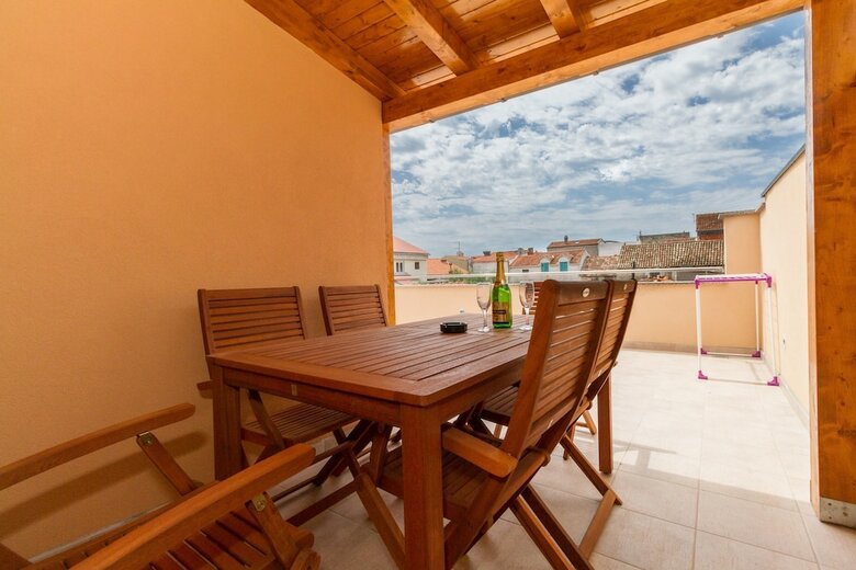 Apartments Villa-ines Center