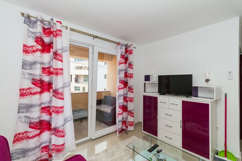 Apartments Villa-ines Center