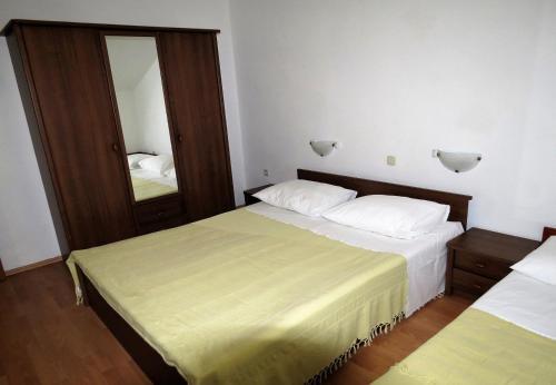 Apartments Maranti