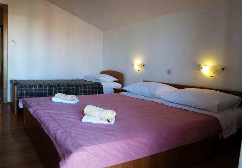 Apartments Maranti