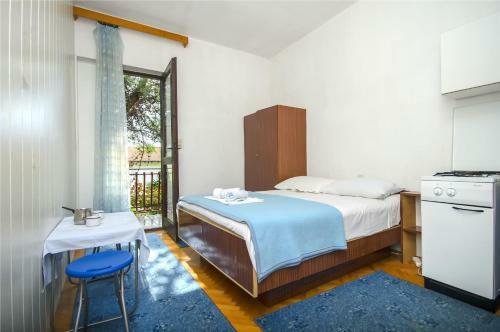 Hostal Rooms Summer Tree