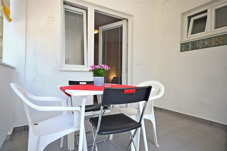 Apartment Ines